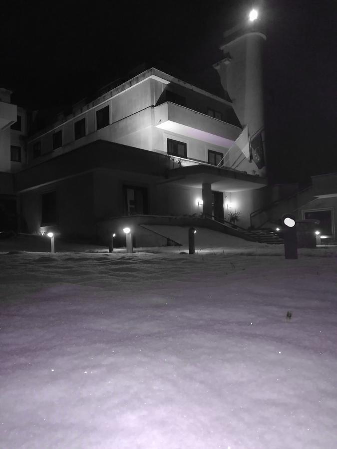 Hotel De La Ville & Centro Congressi ベネヴェント エクステリア 写真